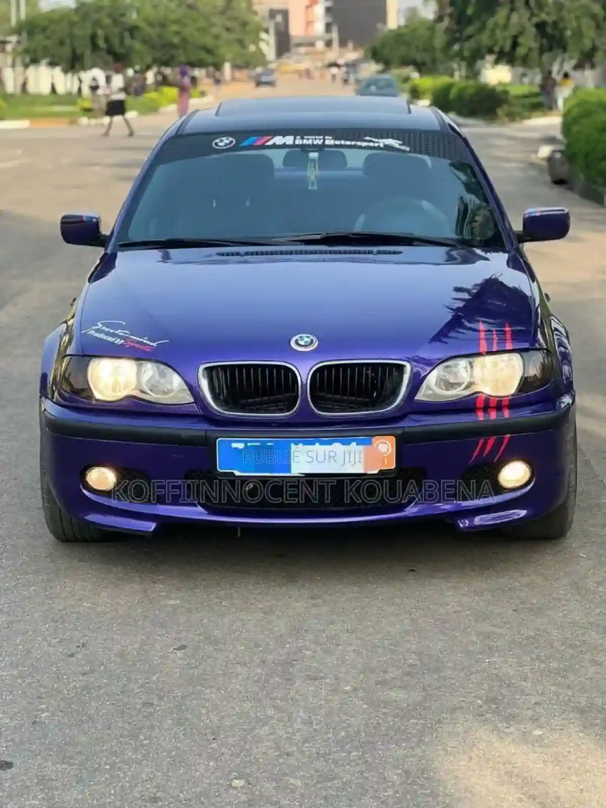 BMW 318i 2004 Violet - Vue 4