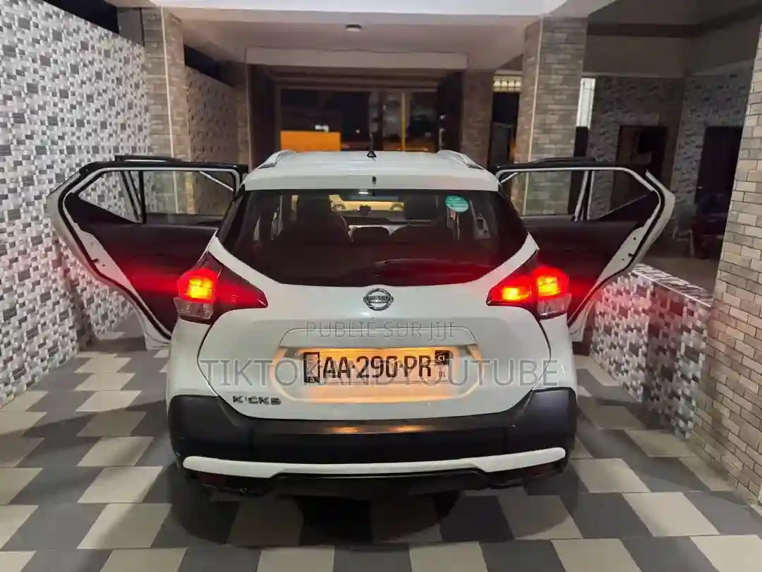 Nissan Kicks 2019 Blanc - Vue 5