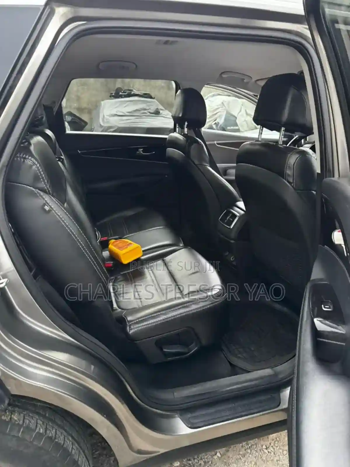 Kia Sorento 2017 Beige - Vue 1