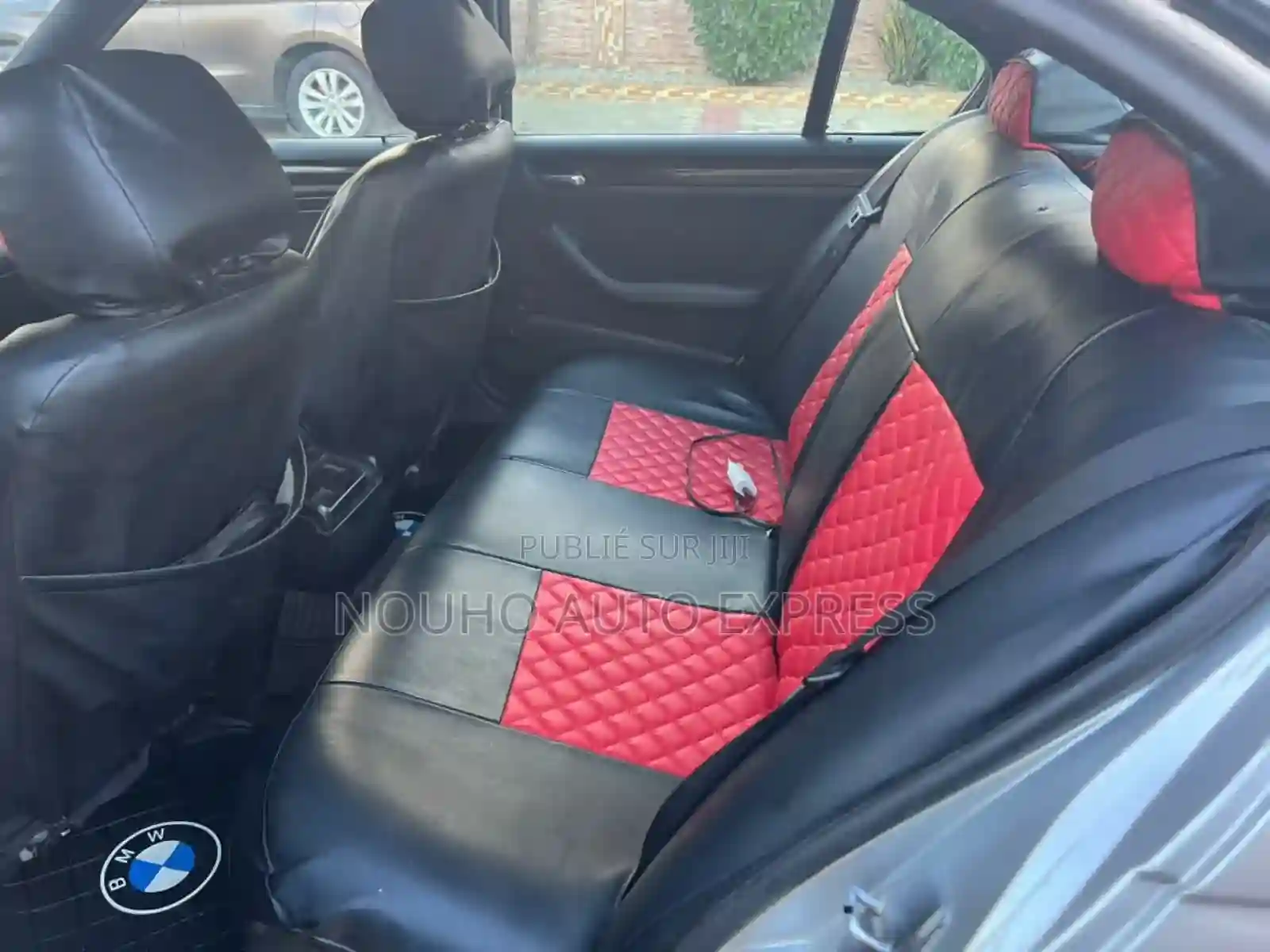 BMW 120i 2005 Gris - Vue 3