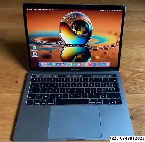 Macbook PRO 2019 Core i5 +225 0747912023 - Vue 1