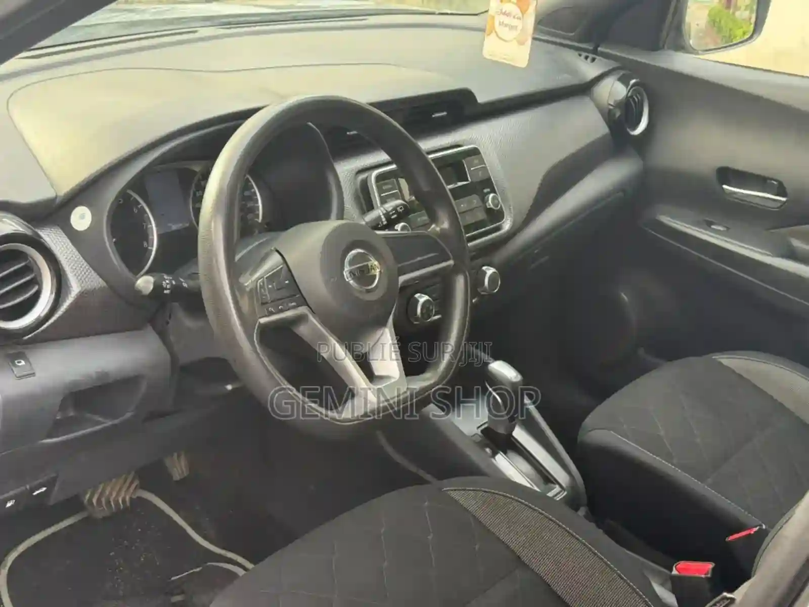 Nissan Kicks S 2019 Gris - Vue 2