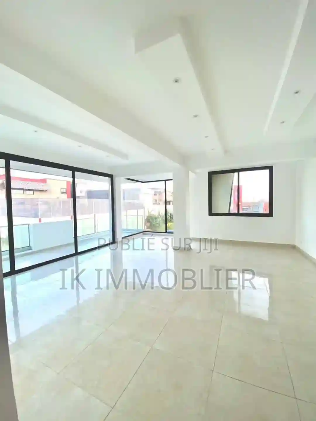 5chbre Appartement Dans Cocody à Vendre - Vue 11
