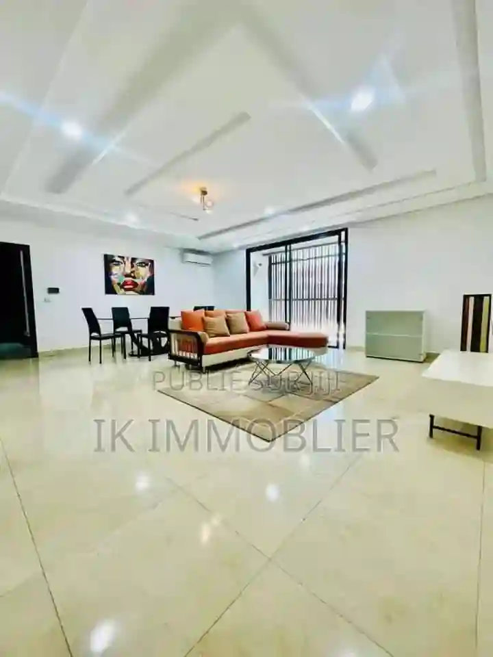 5chbre Appartement Dans Cocody à Vendre - Vue 3