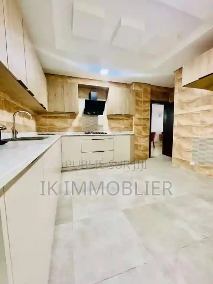 5chbre Appartement Dans Cocody à Vendre - Vue 7