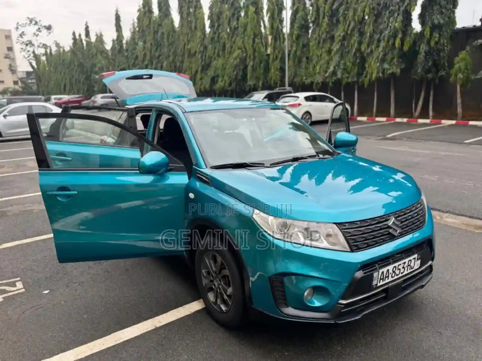 Suzuki Vitara 2020 Bleu - Vue 10