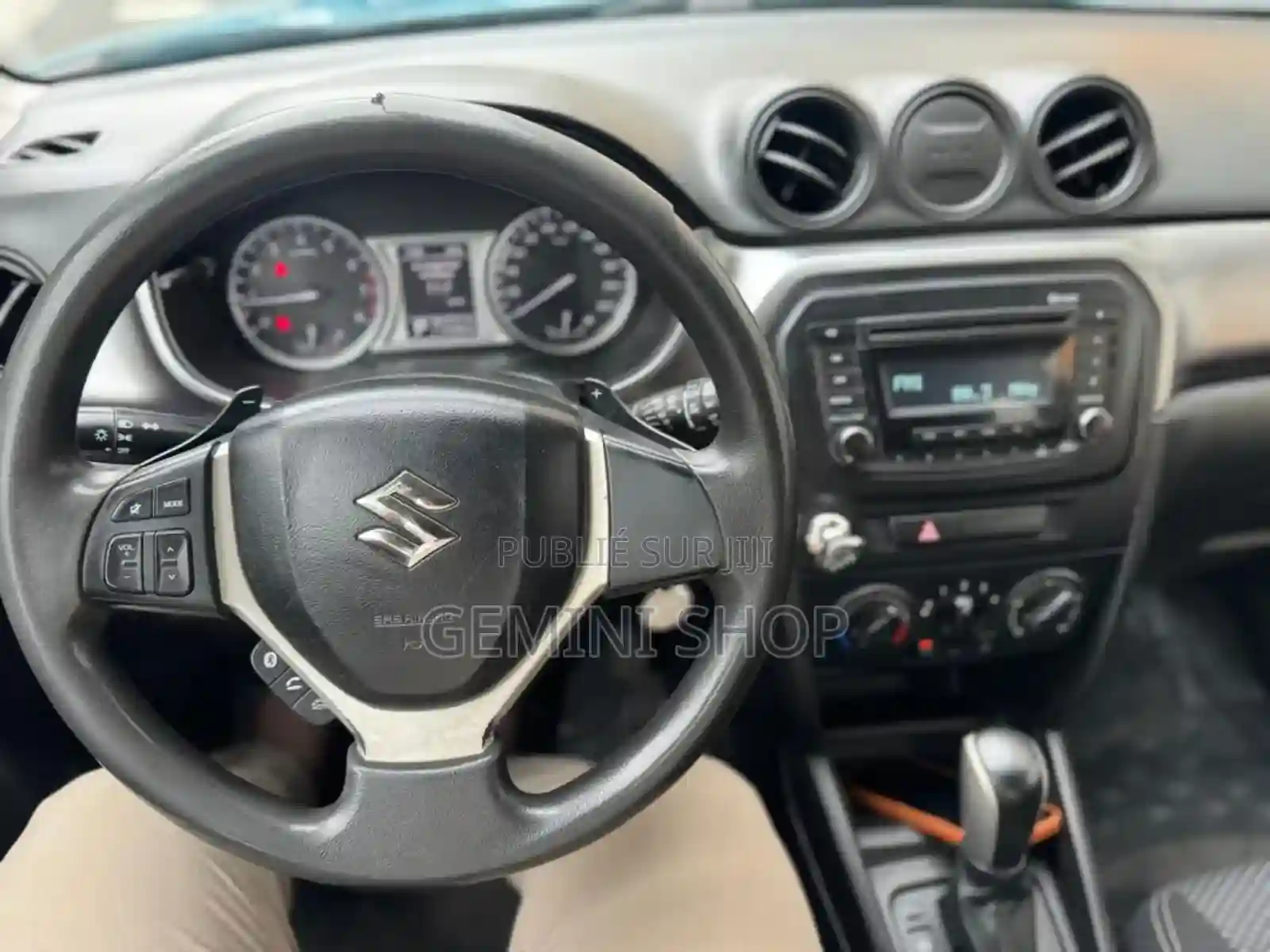 Suzuki Vitara 2020 Bleu - Vue 4