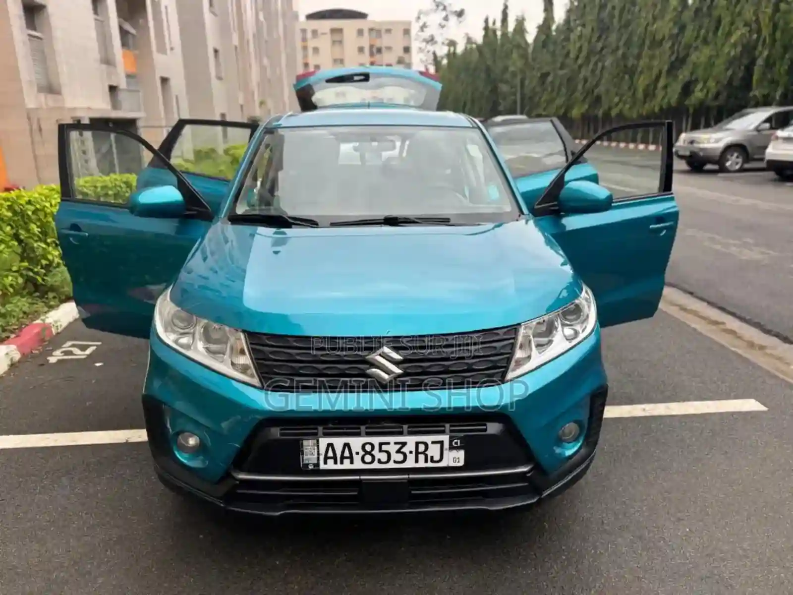 Suzuki Vitara 2020 Bleu - Vue 5