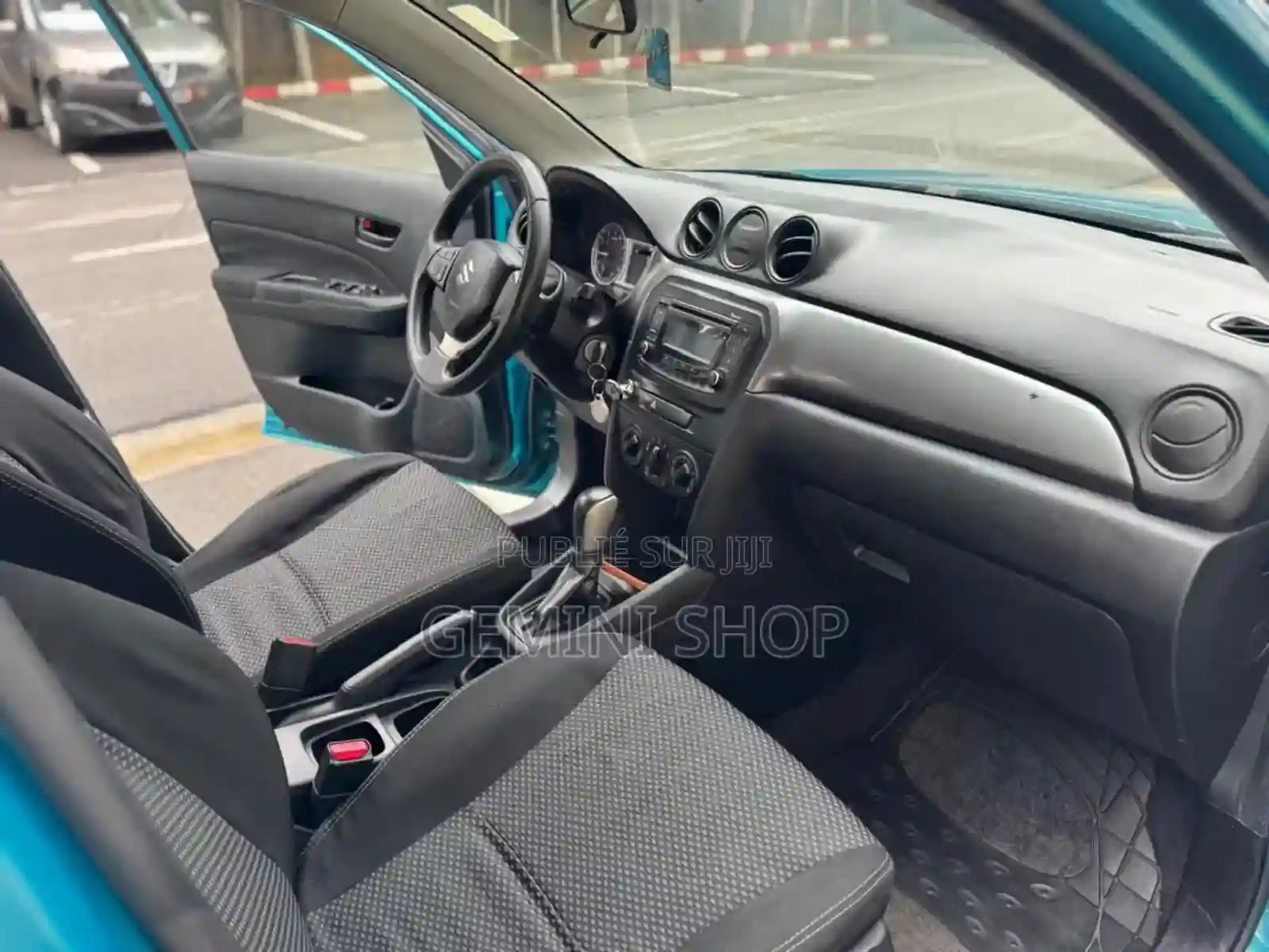 Suzuki Vitara 2020 Bleu - Vue 9