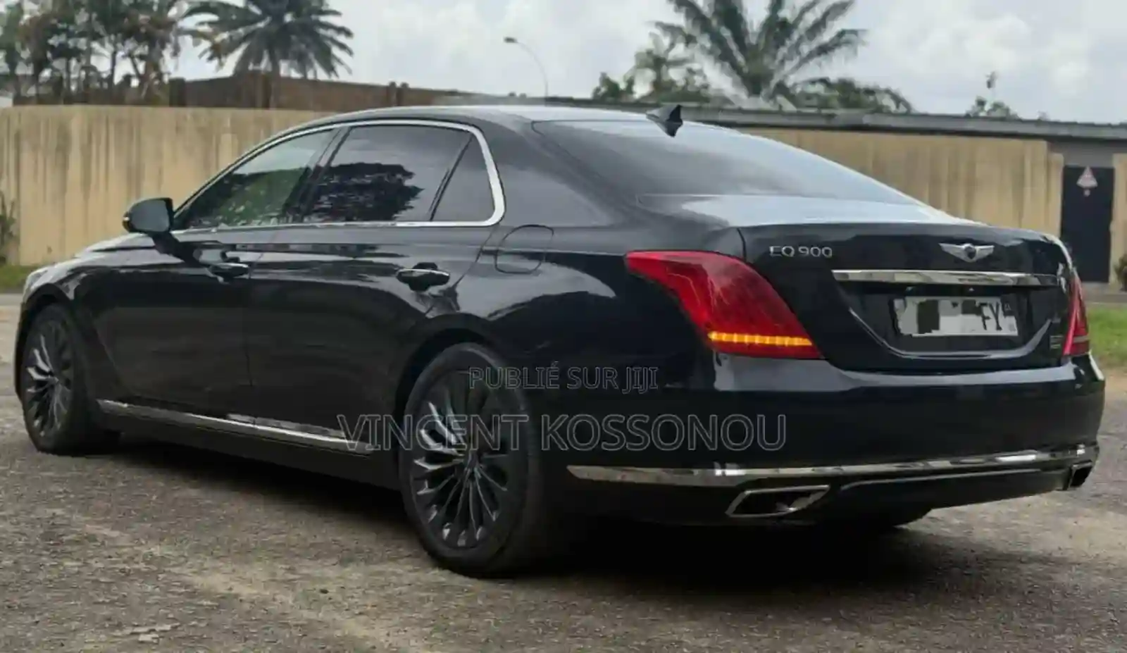 Hyundai Genesis 2016 Noir - Vue 3