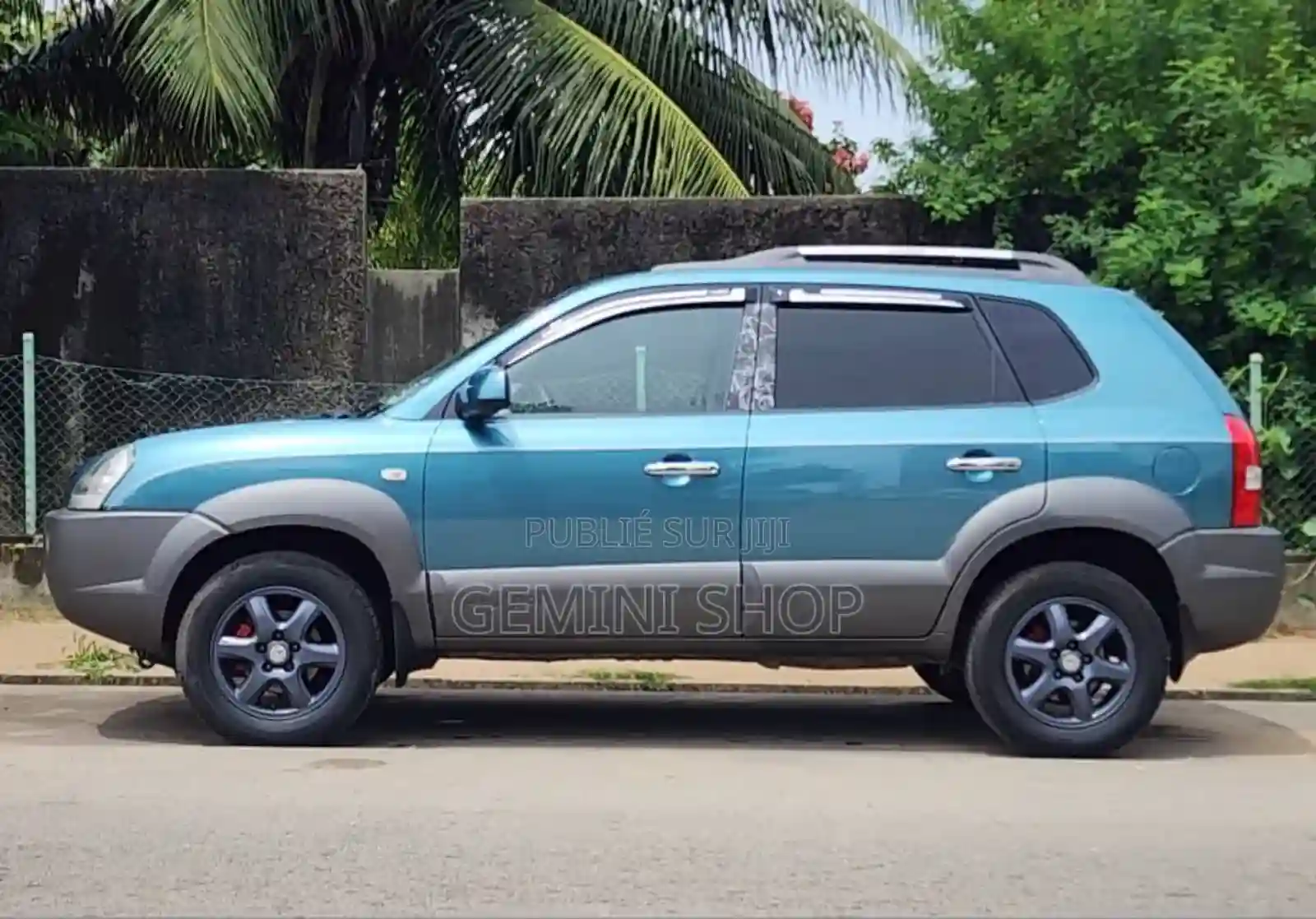 Hyundai Tucson 2006 Bleu - Vue 3