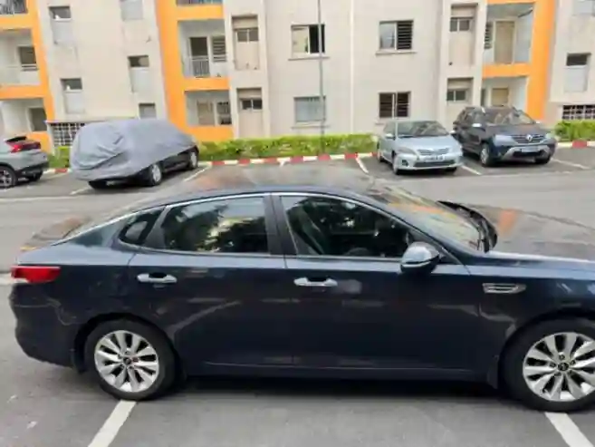 Kia Optima en Vente - Vue 2