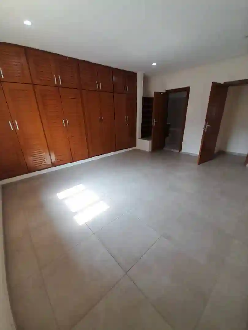 Riviera Palmeraie Sipim-6 un Duplex de 8 Pièces Avec Jardin - Vue 1