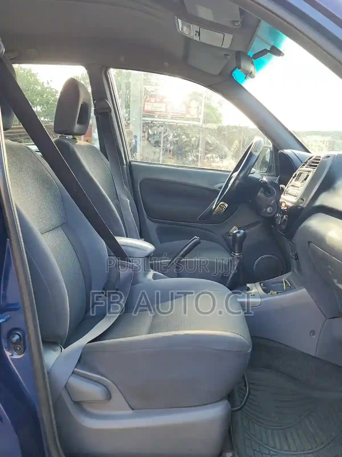 Toyota Rav4 2002 Bleu - Vue 3