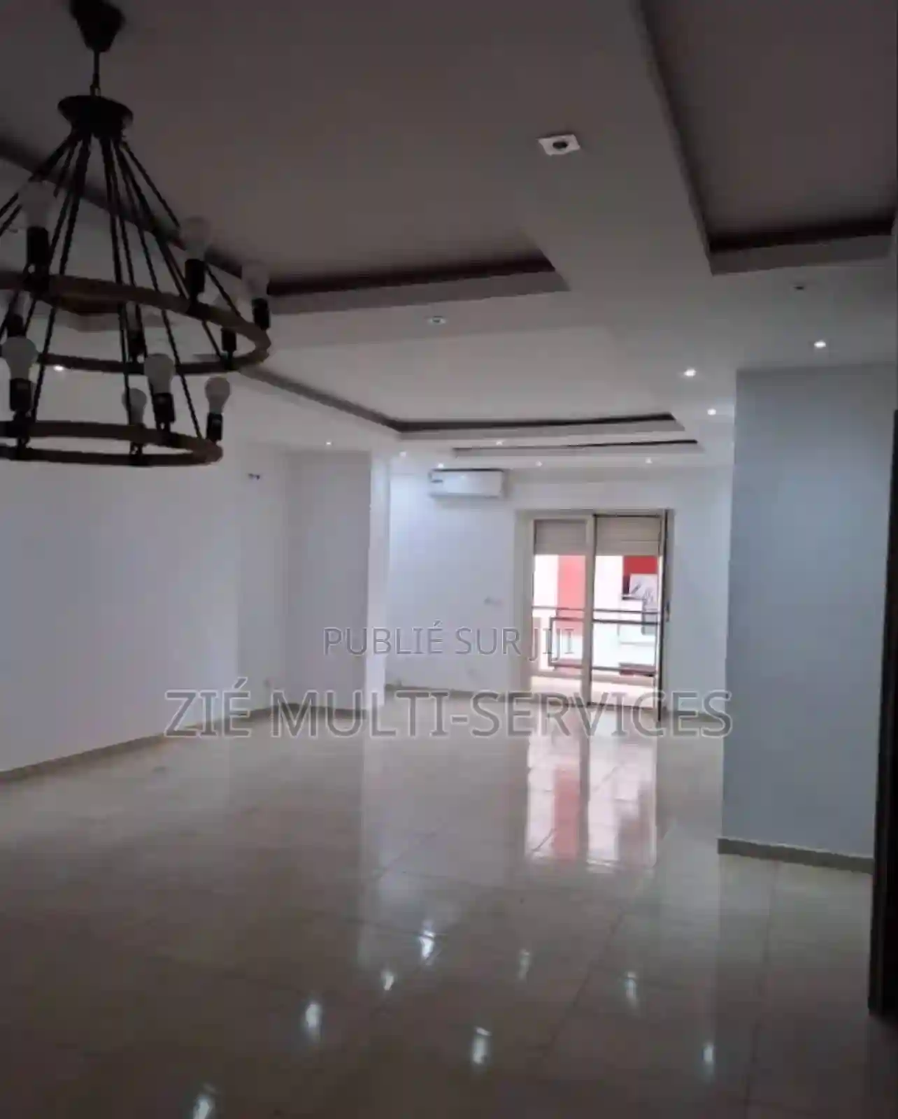 Furnished 4chbre Appartement Dans Zié Multi-service Port-bouët - Vue 3