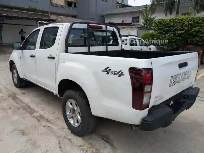 Isuzu D-max 2022 - Vue 2