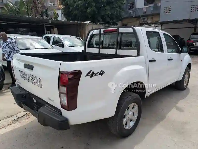 Isuzu D-max 2022 - Vue 5