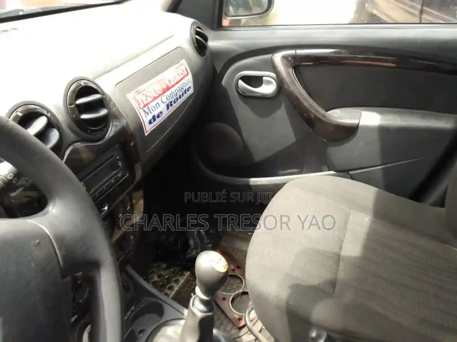 Renault Duster 2014 Gris - Vue 4
