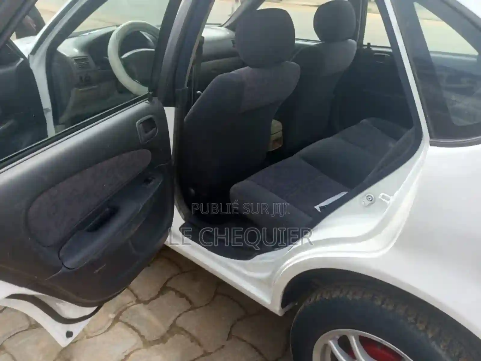 Toyota Corolla 2003 Blanc - Vue 1
