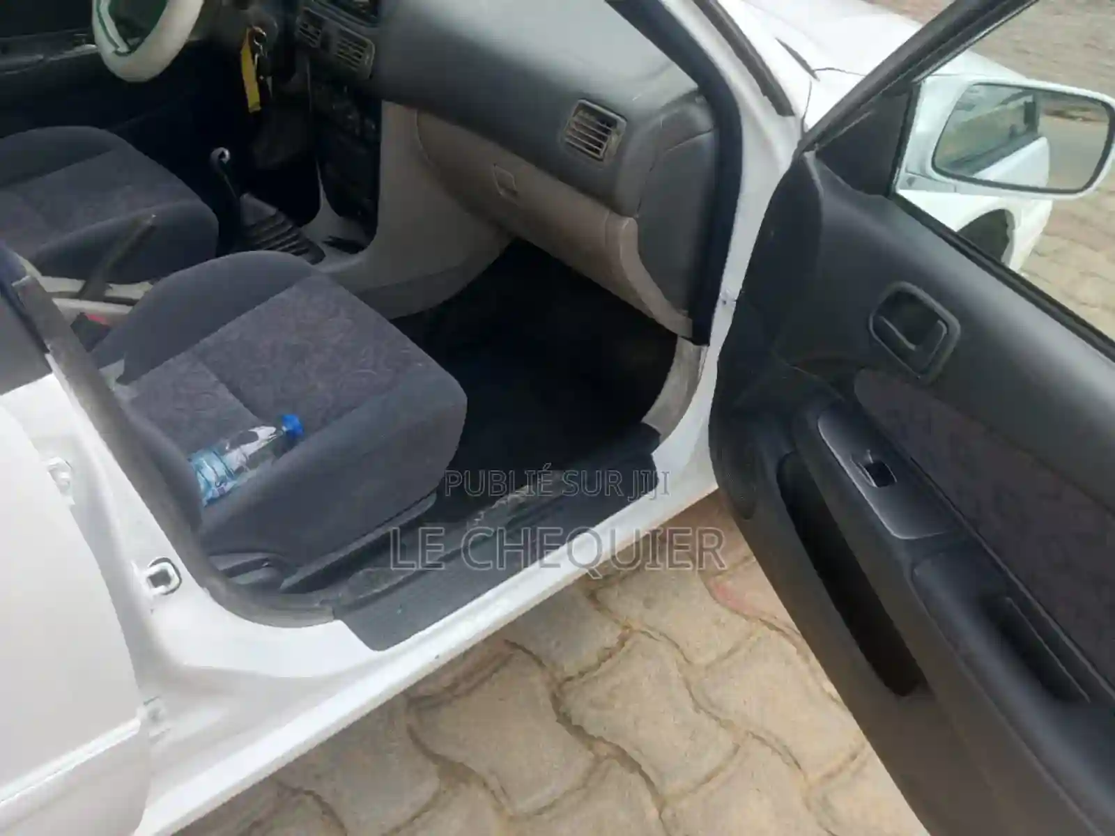 Toyota Corolla 2003 Blanc - Vue 2