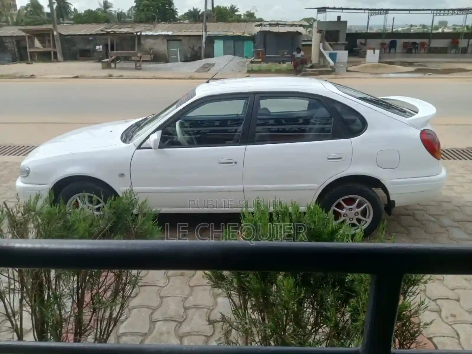 Toyota Corolla 2003 Blanc - Vue 4