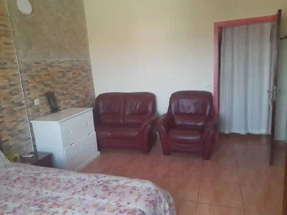 Appartement Meublé trois (3) pièces situé à Cocody Angré Château - Vue 1