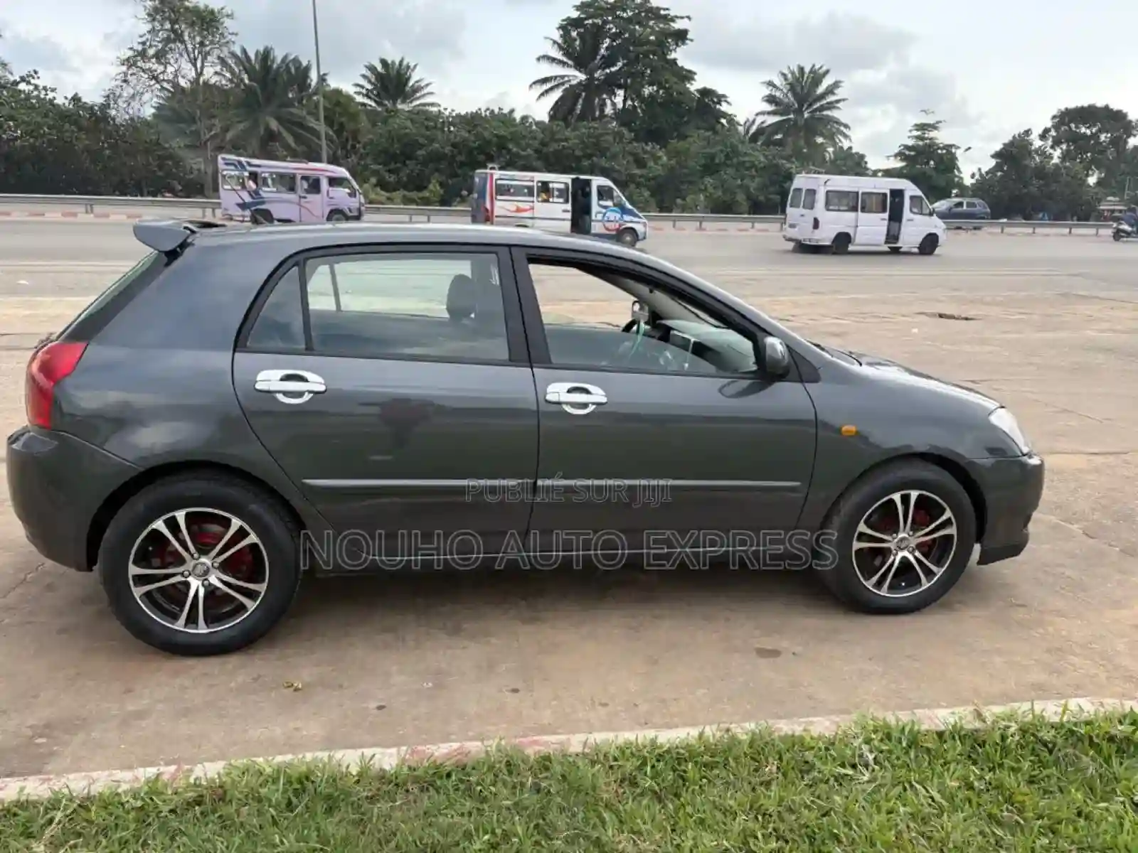 Toyota Corolla 2002 Noir - Vue 6