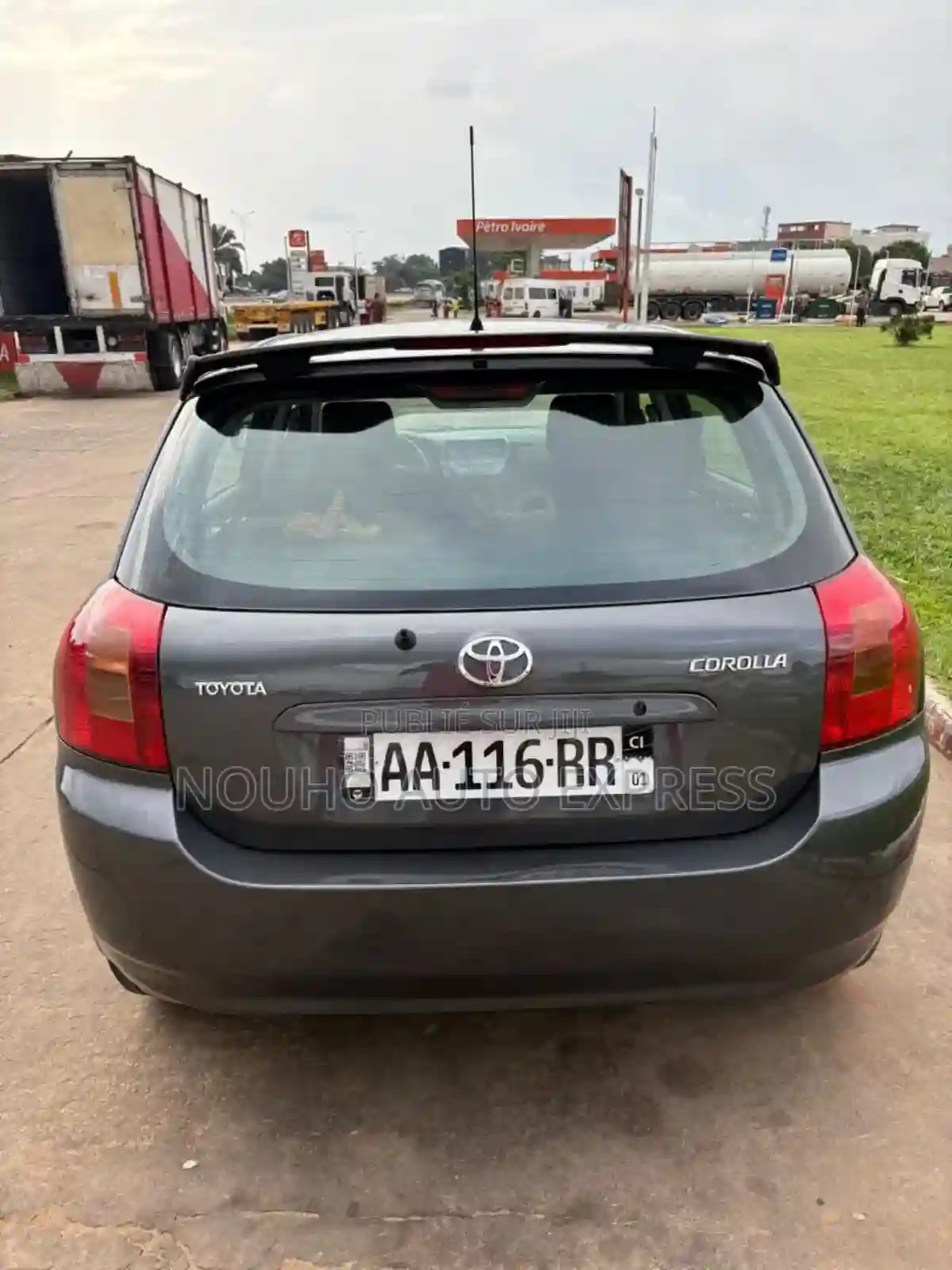 Toyota Corolla 2002 Noir - Vue 9