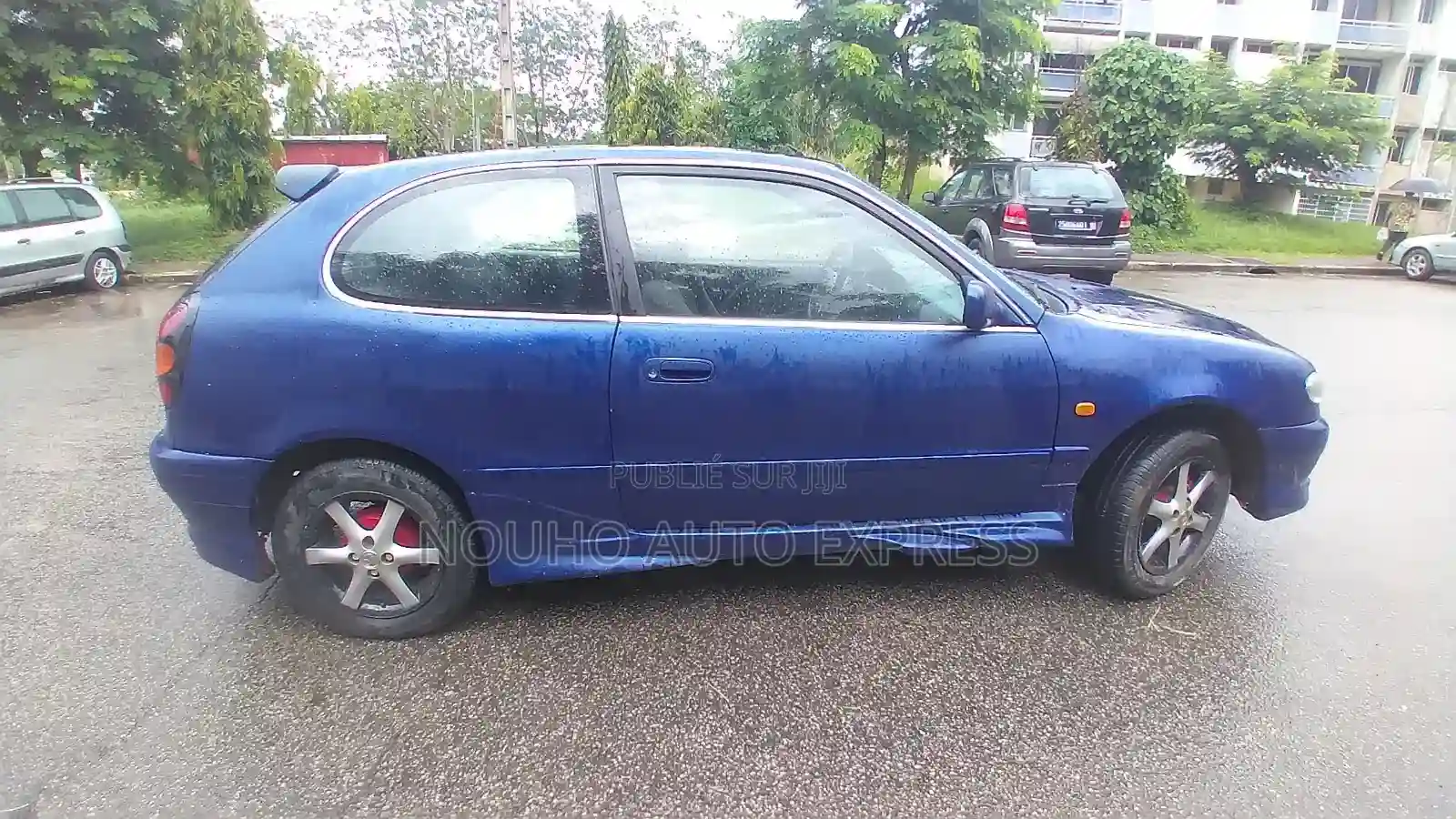 Toyota Corolla 2005 Bleu - Vue 3