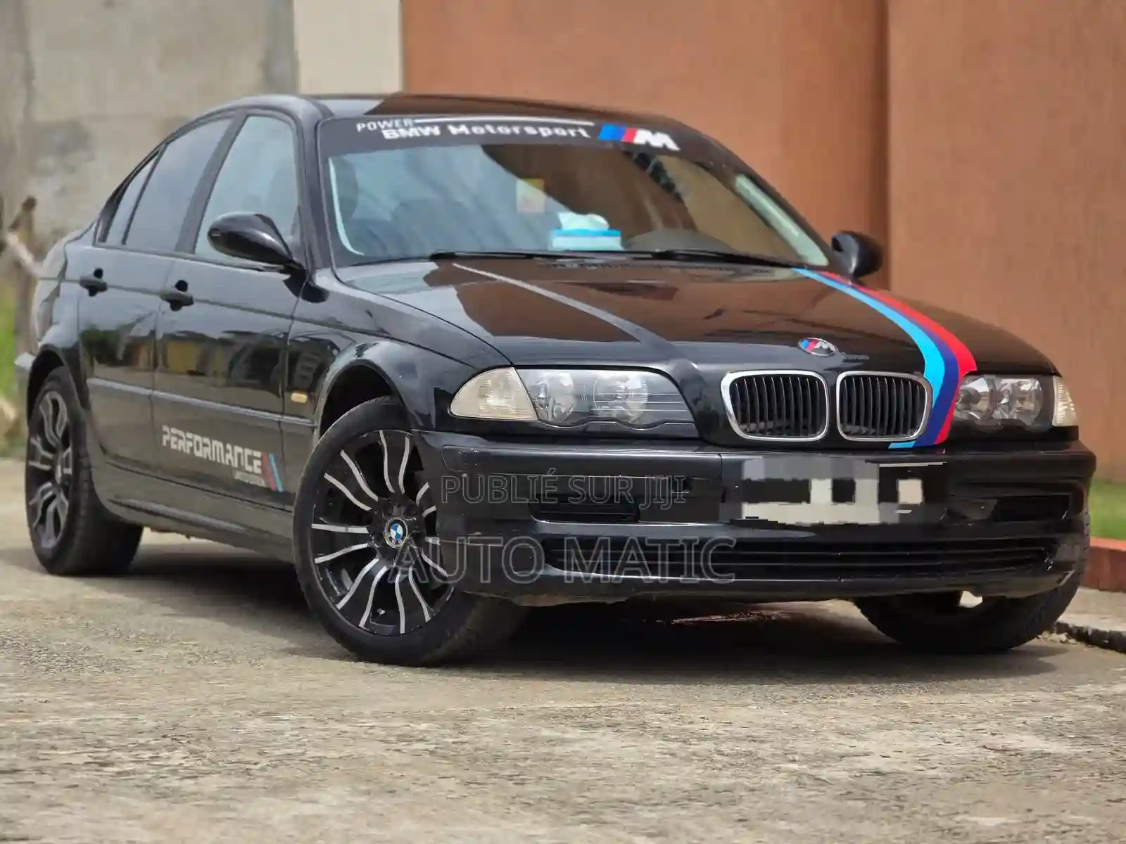 BMW 318i 2000 Noir - Vue 2