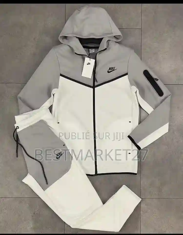 Nike Tech - Vue 1