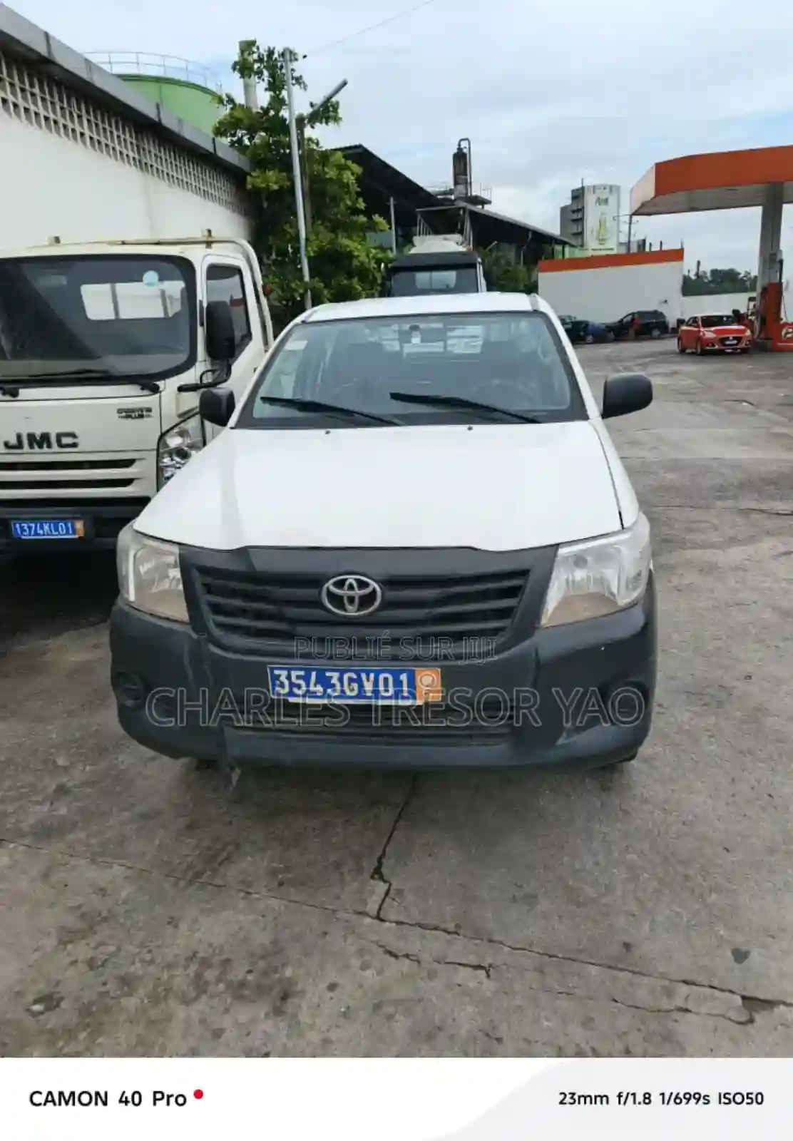 Toyota Hilux 2015 Blanc - Vue 2