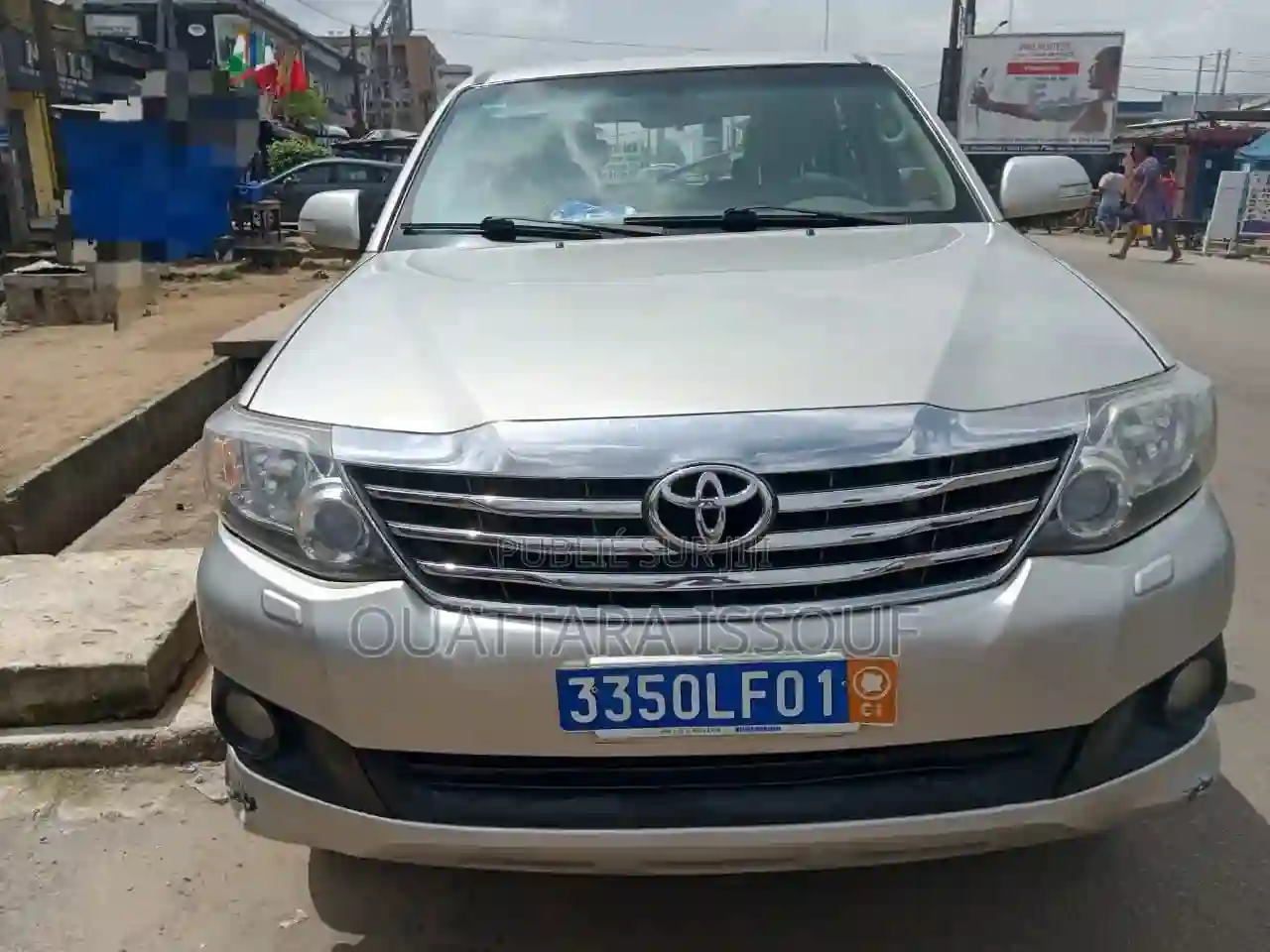 Toyota Fortuner 25 D AWD 2012 Gris