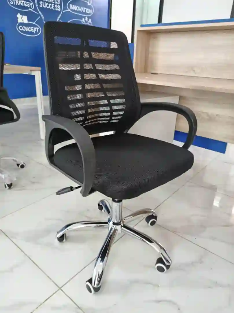 DES FAUTEUIL DE BUREAU - Vue 1
