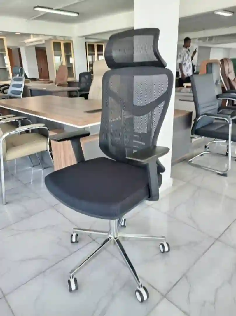 DES FAUTEUIL DE BUREAU - Vue 3