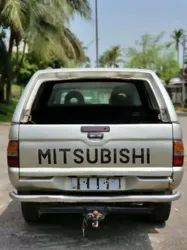 Mitsubishi L200 Double Cab 25 136hp 4WD 2005 Gris