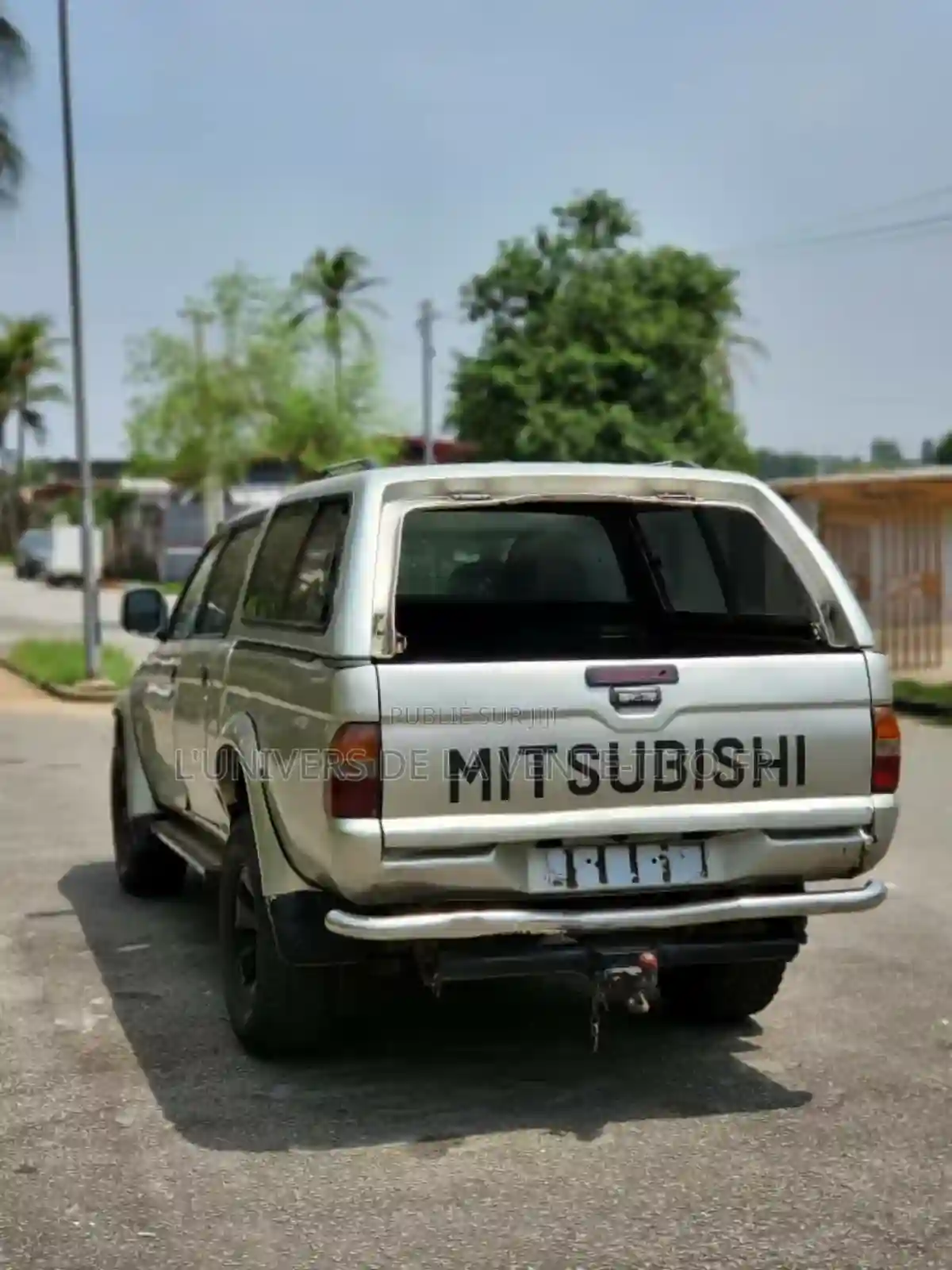 Mitsubishi L200 Double Cab 25 136hp 4WD 2005 Gris - Vue 2