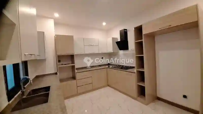 Vente Villa Duplex 8 Pièces - Angré - Vue 1