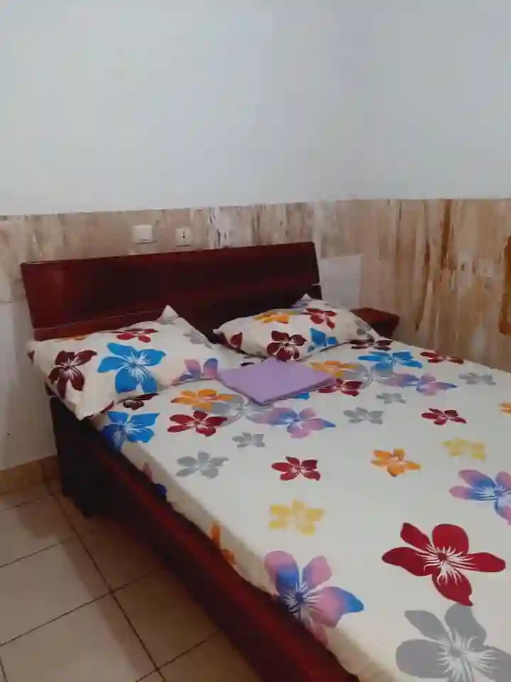 Appartement meublé de 03 pièces Adohha Koumassi 32 - Vue 1