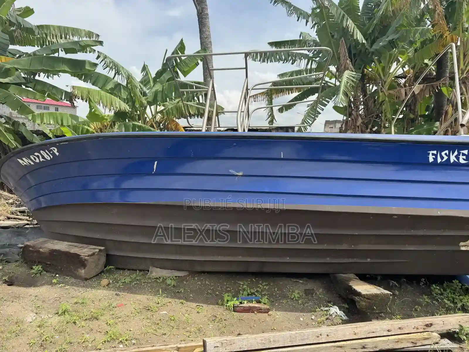 Coque Bateau Simple Sans Moteur - Vue 1