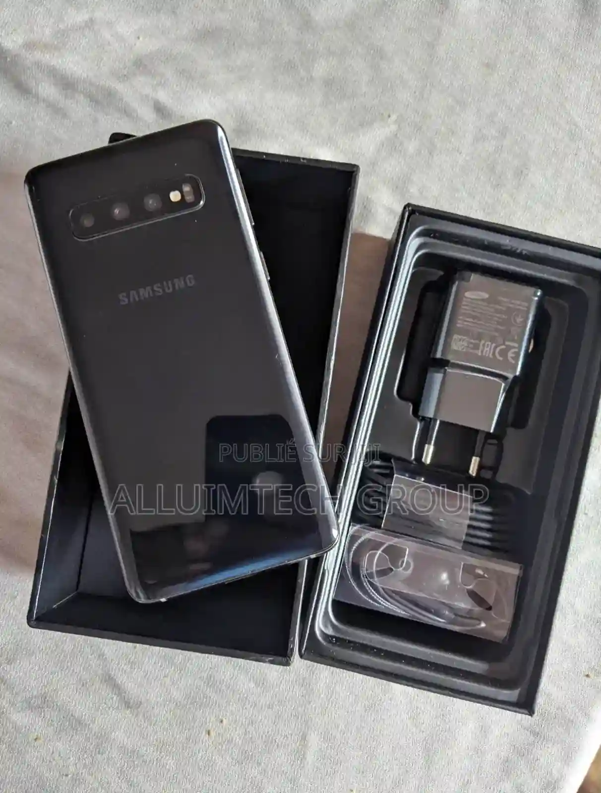 Samsung Galaxy S10 128 GB Noir - Vue 1