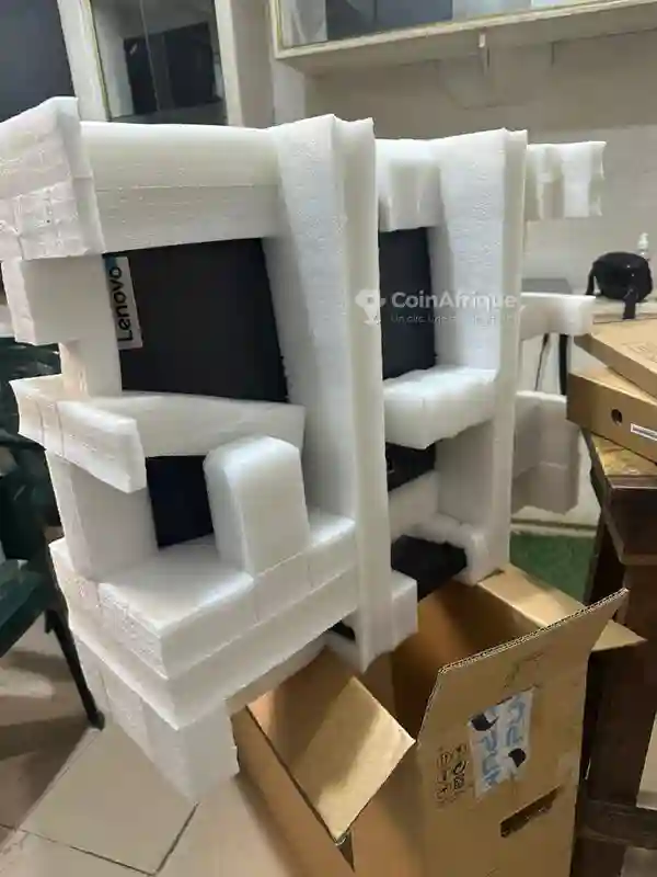 All in one Lenovo Rysen 5 8 go ram 512 go SSD - Vue 1