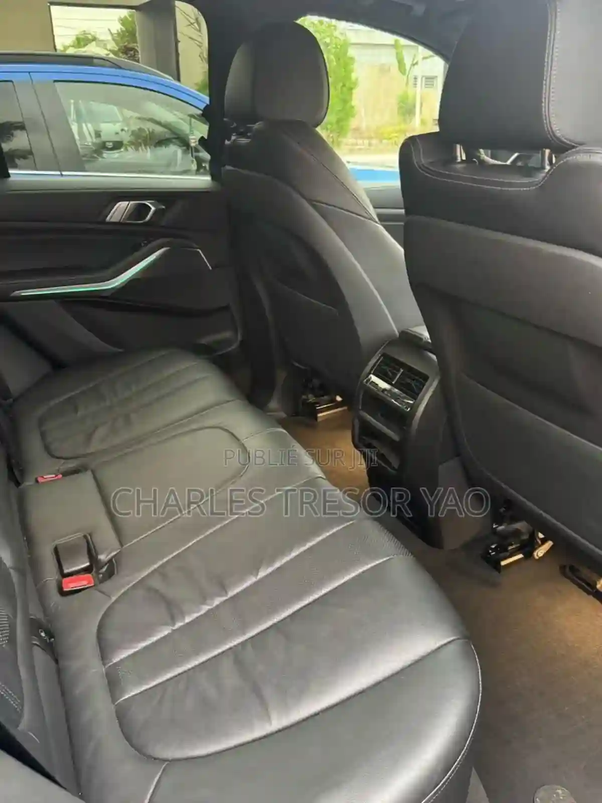 BMW X5 Xdrive40i 2022 Noir - Vue 5