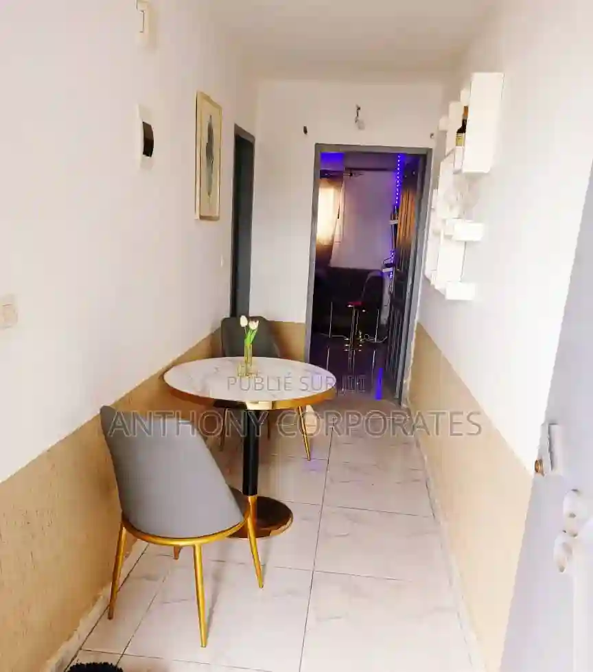 Appartement Meublé Studio À Cocody Blockhaus - Vue 4
