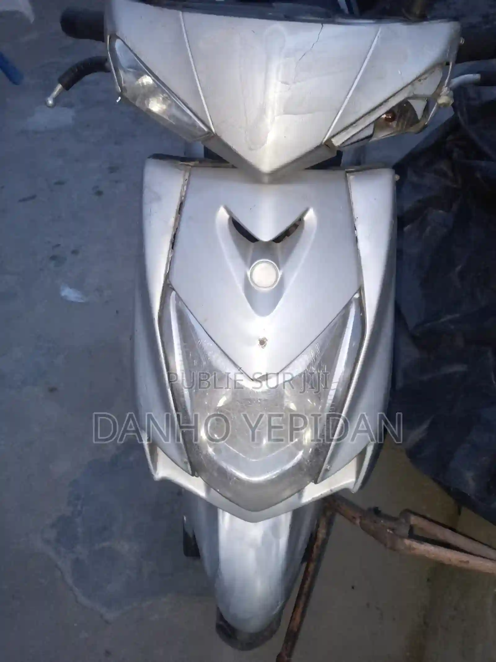 Yamaha Nmax 125 2021 Gris - Vue 2