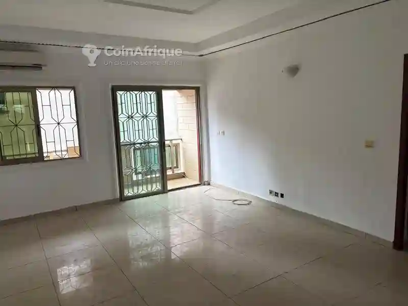 Location Appartements 3 Pièces - Cocody - Vue 4