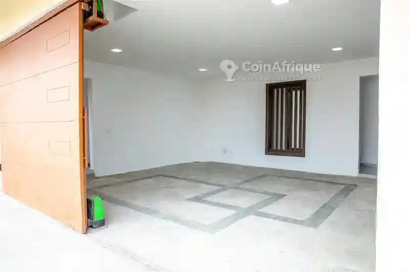 Location Villa 5pièces -riviera Mbadon - Vue 4