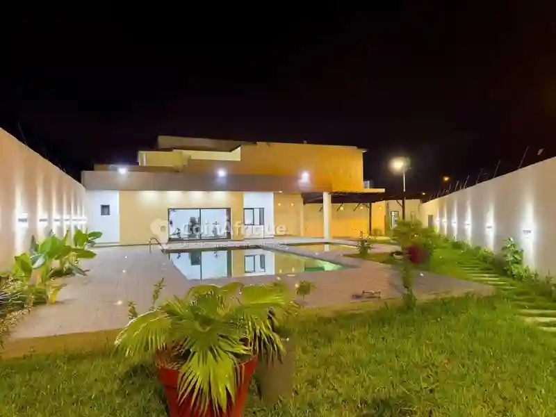 Location Villa 5pièces -riviera Mbadon - Vue 5