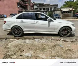 Mercedes-benz C300 2017 Blanc Cassé