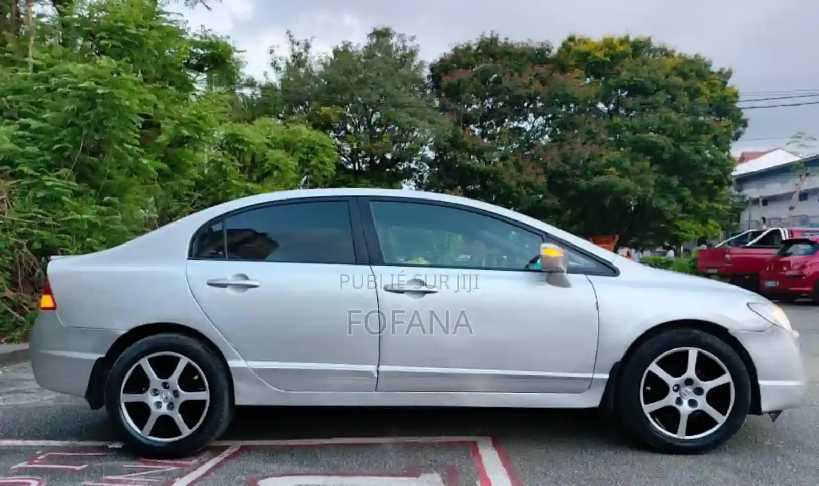 Honda Civic 2010 Argenté - Vue 1